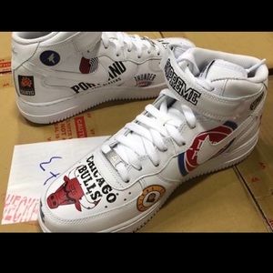 Supreme AF1 mid size 10 men’s